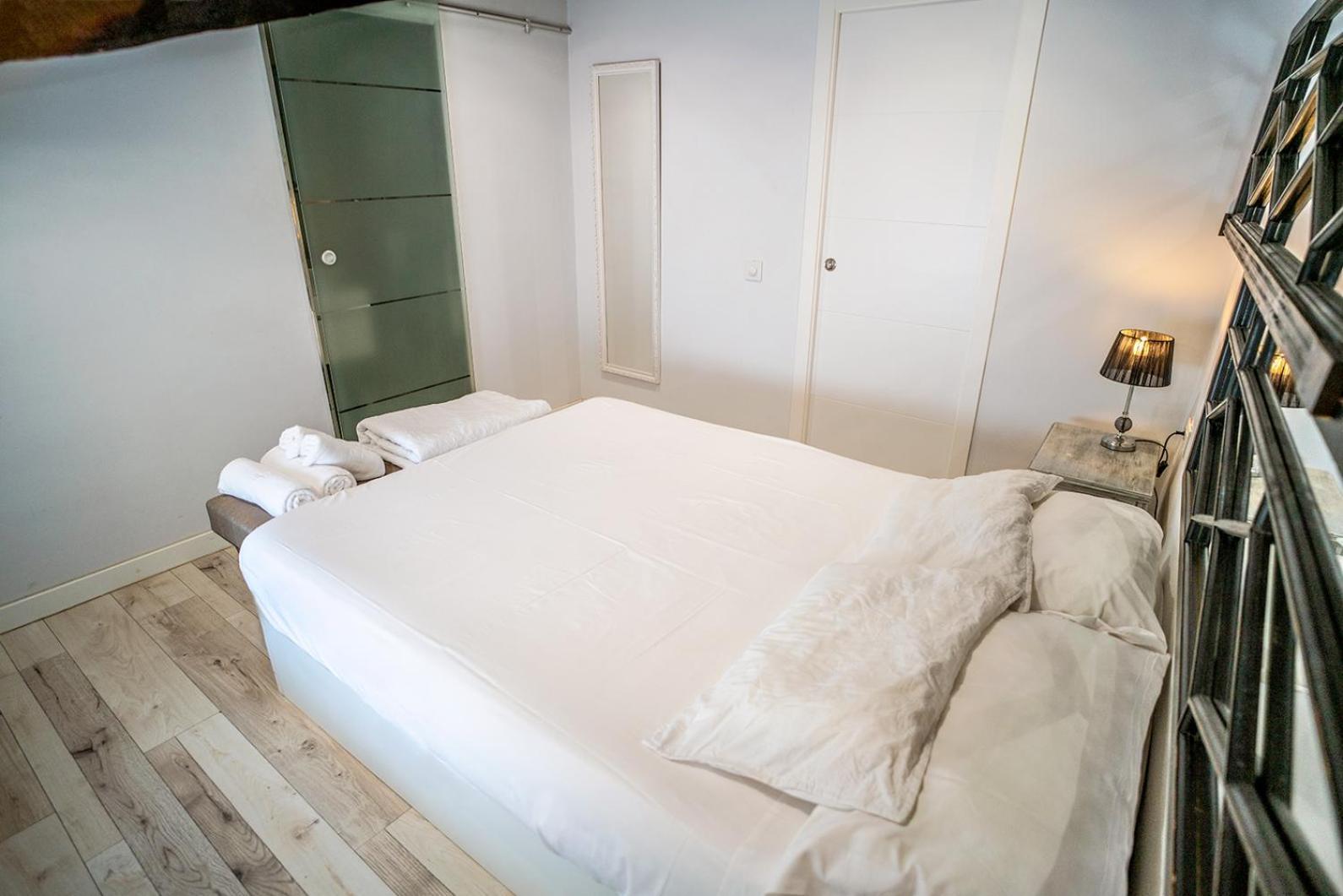 Atico Con Terraza Y Jacuzzi En El Centro Apartment Валенсия Стая снимка